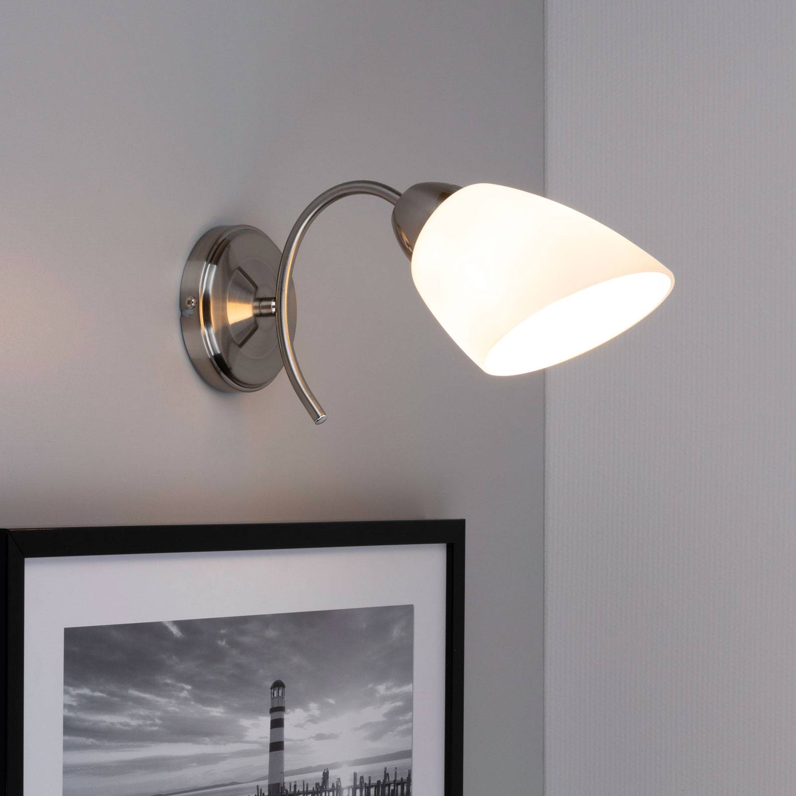 Wandlampe Varietta mit Glasschirm, nickel günstig online kaufen