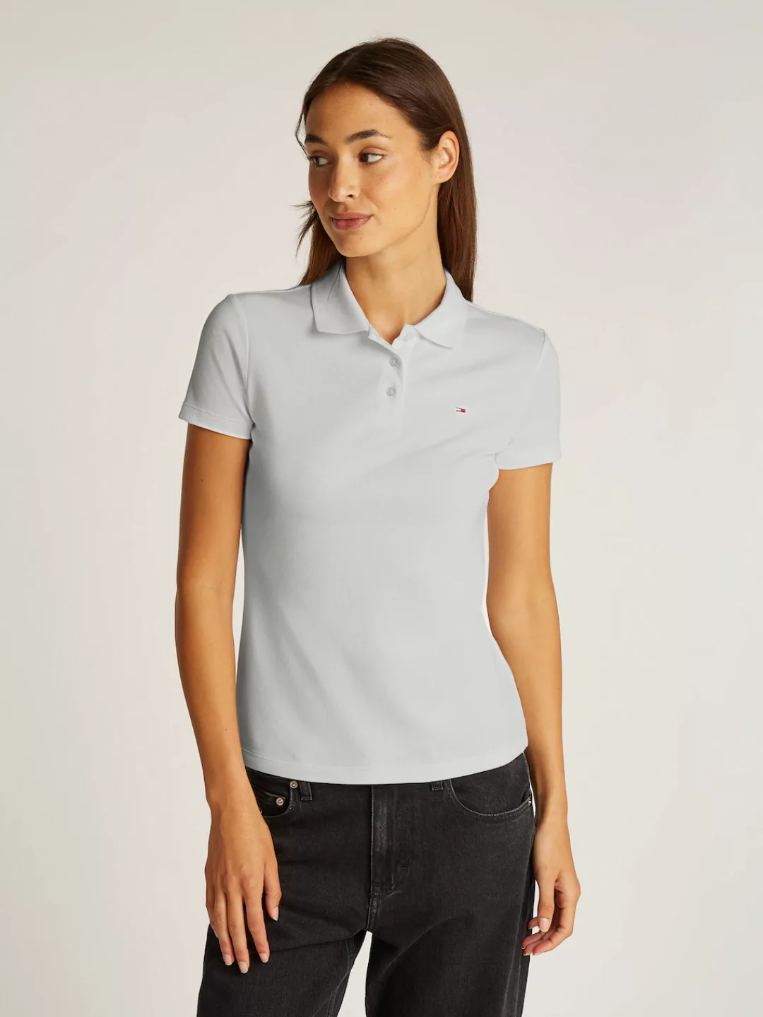 Tommy Jeans Poloshirt "TJW SLIM ESSENTIAL POLO SS", mit Logostickerei günstig online kaufen