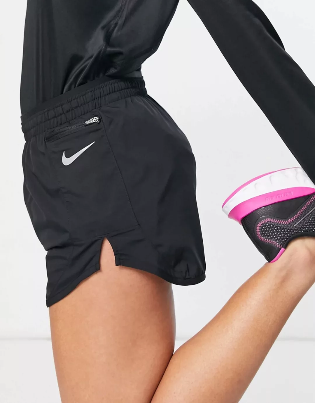 Nike Running – Tempo Luxe – Shorts in Schwarz, 3 Zoll günstig online kaufen