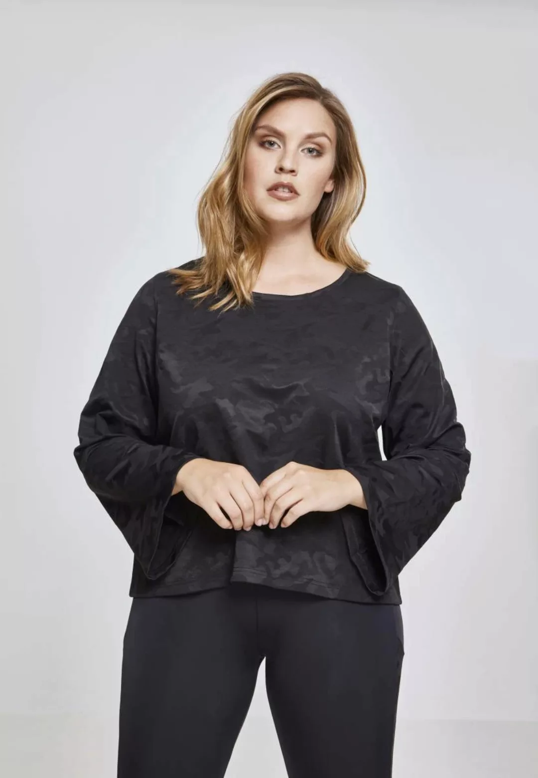 URBAN CLASSICS T-Shirt Urban Classics Damen Ladies Short Jacquard Camo L/S günstig online kaufen