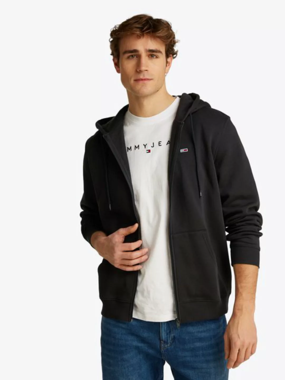 Tommy Jeans Sweatshirt TJM REG S FLAG ZIP FLEECE THRU mit bestickten Marken günstig online kaufen