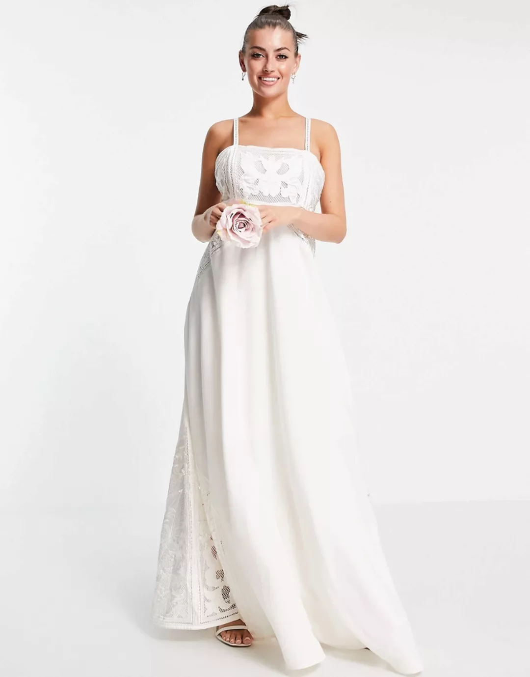 ASOS EDITION – Layla – Camisole-Hochzeitskleid mit Stickapplikation-Weiß günstig online kaufen