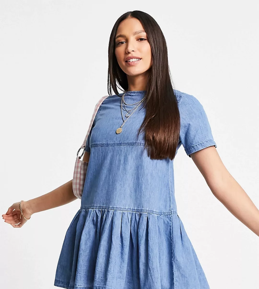 ASOS DESIGN Tall – Gesmoktes T-Shirt-Kleid aus weichem Denim in mittlerer W günstig online kaufen