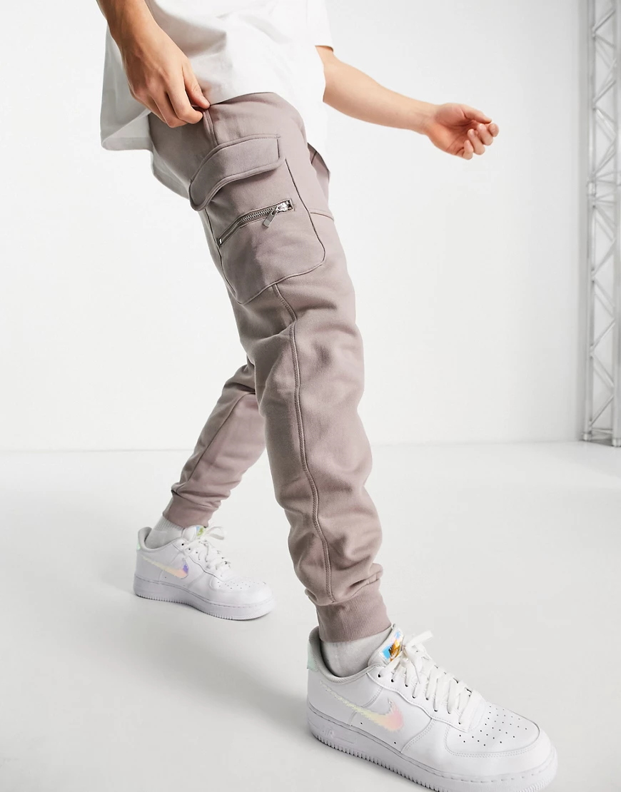 River Island – Schmale Cargo-Jogginghose in Steingrau-Neutral günstig online kaufen