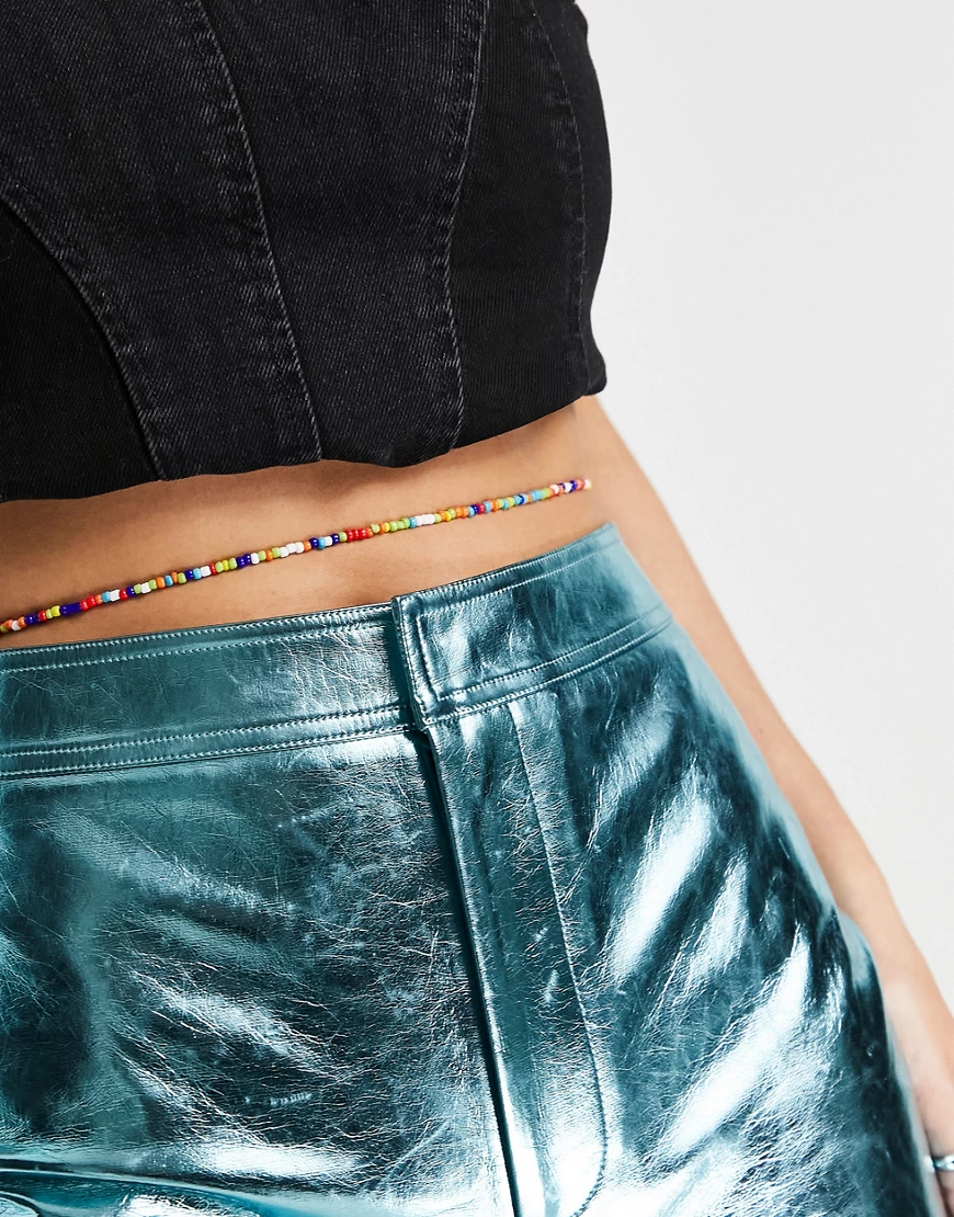 ASOS DESIGN – Bauchkette mit bunten Kunstperlen günstig online kaufen