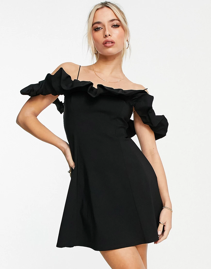 Miss Selfridge – Bengaline-Minikleid in Schwarz mit Rüschendetail günstig online kaufen