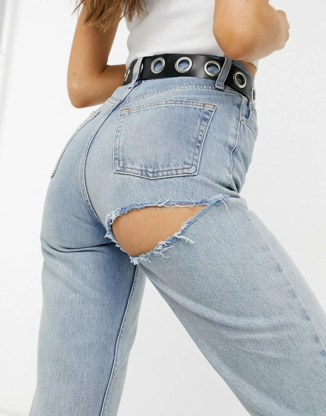 Topshop – Hinten zerrissene Jeans mit Bleichwaschung-Blau günstig online kaufen