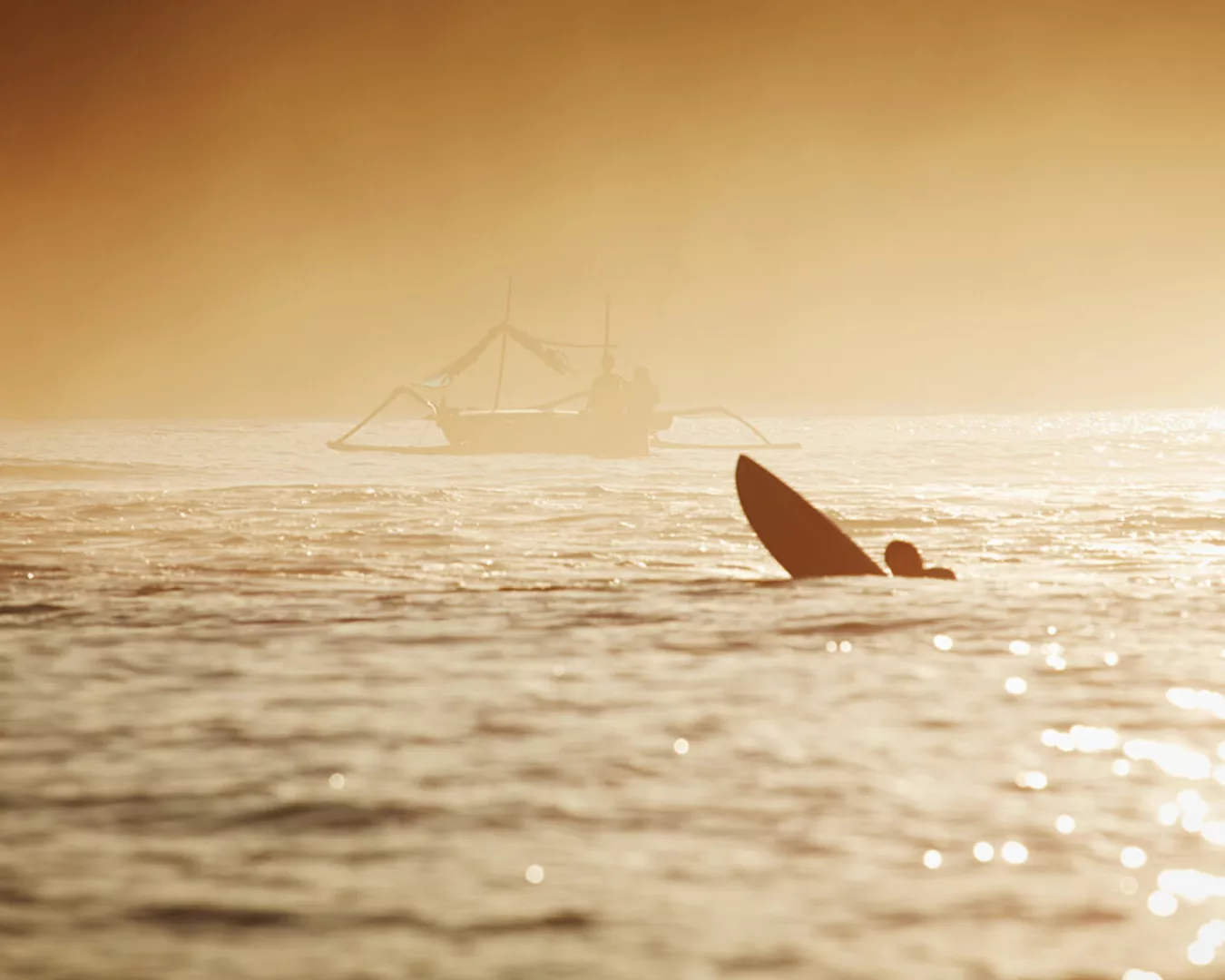 Fototapete "Lombok Surfer" 4,00x2,50 m / selbstklebende Folie günstig online kaufen