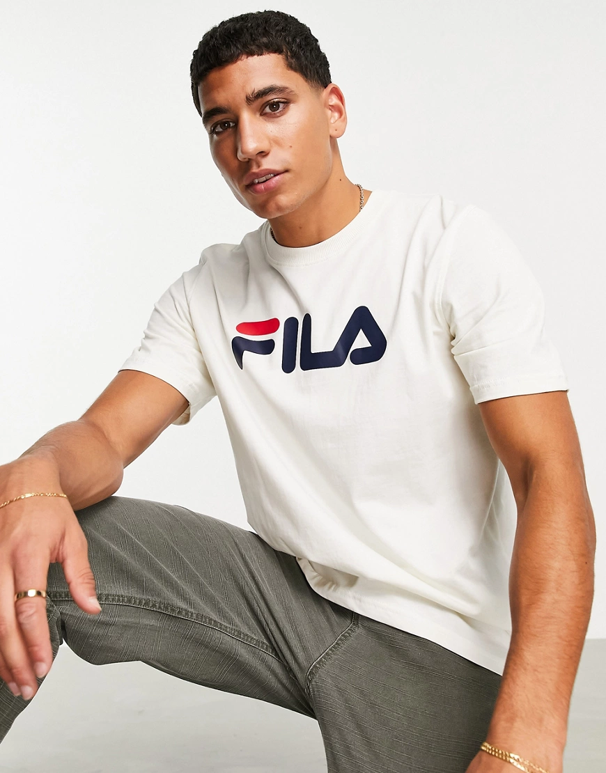 Fila – Eagle – T-Shirt in Ecru-Weiß günstig online kaufen