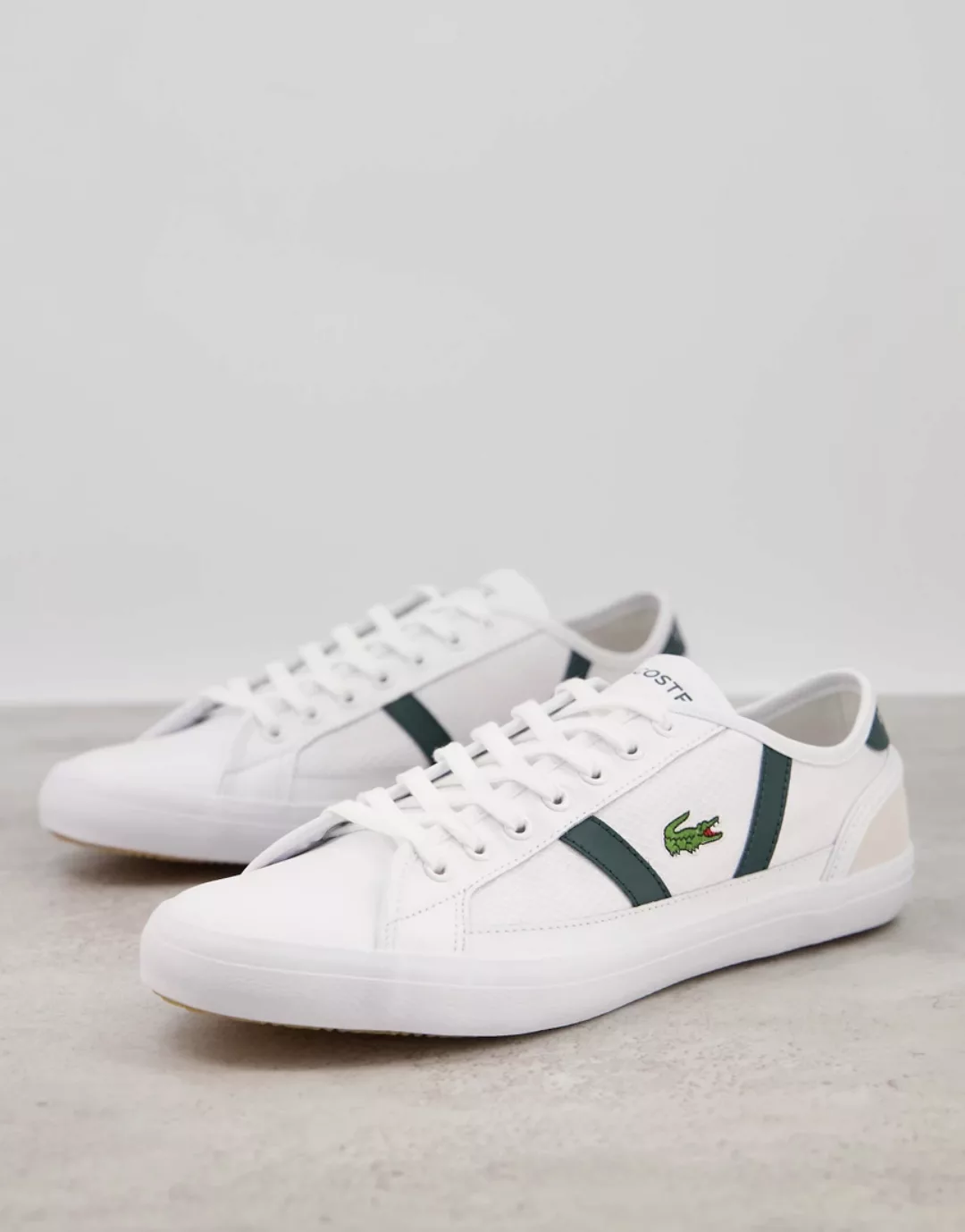 Lacoste – Sideline – Sneaker in Weiß-Grün günstig online kaufen