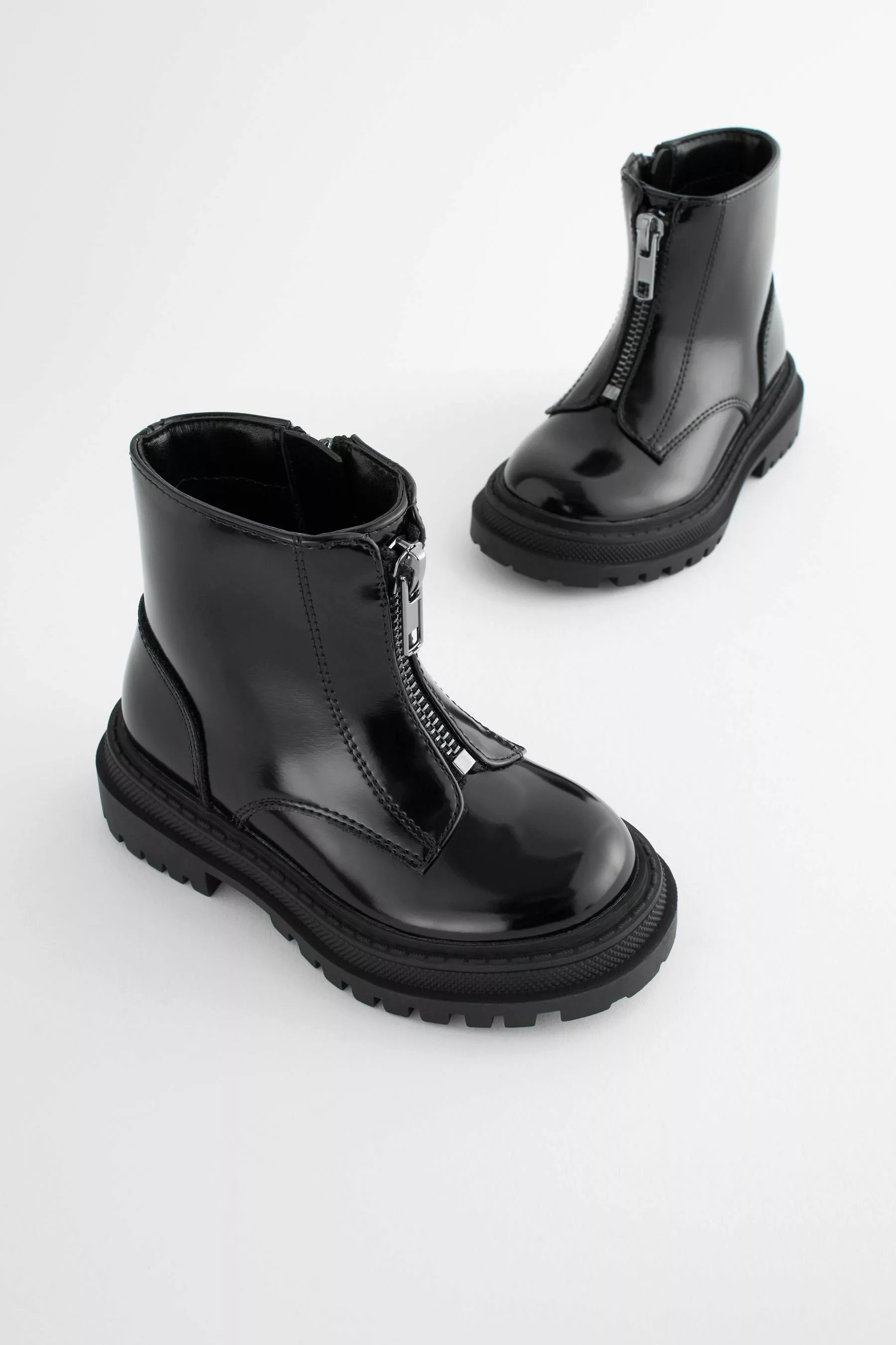 Next Derbe Stiefel mit Reißverschluss vorne günstig online kaufen
