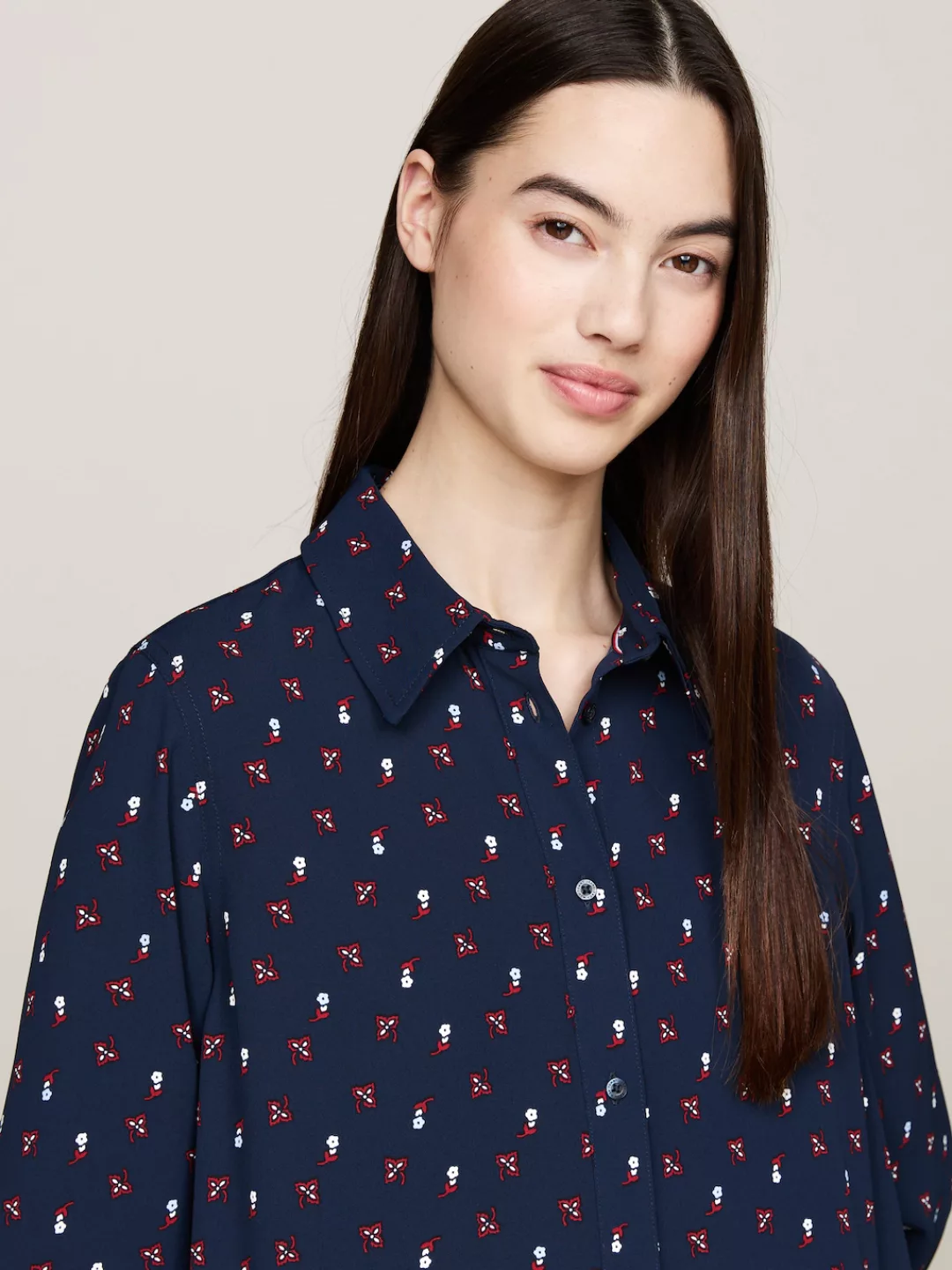 Tommy Jeans Hemdblusenkleid "TJW FLORAL MIX MINI SHIRT DRESS", mit Blumenpr günstig online kaufen