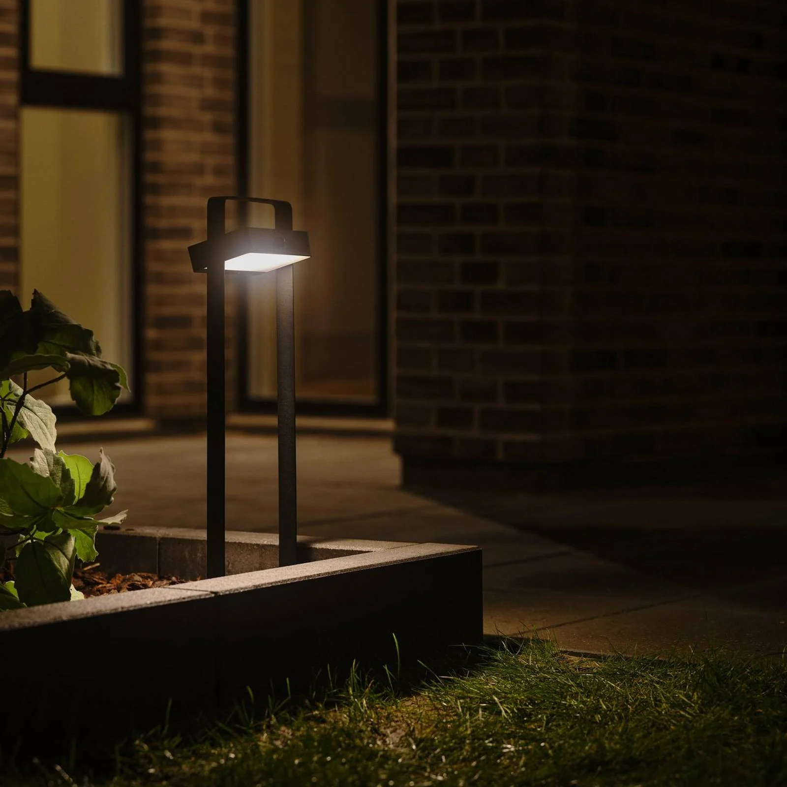 Solar-LED-Wegeleuchte Saulio, schwarz, Aluminium, IP44 günstig online kaufen