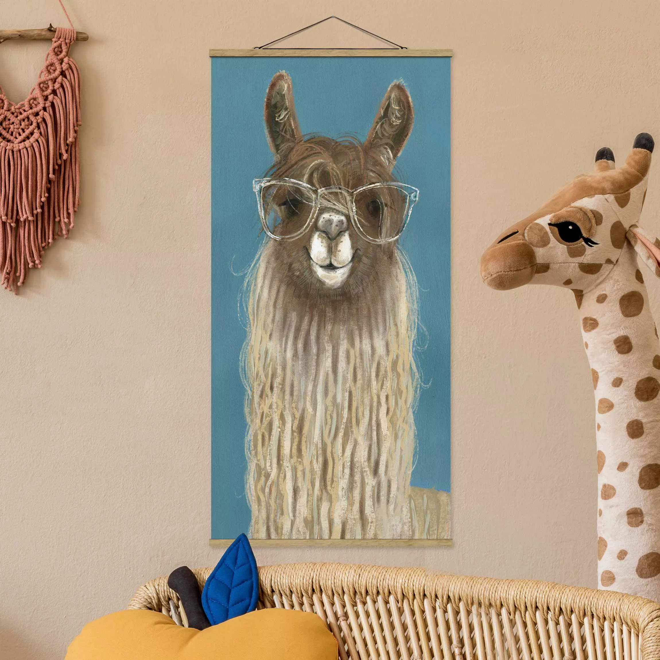 Stoffbild Tiere mit Posterleisten - Hochformat Lama mit Brille III günstig online kaufen