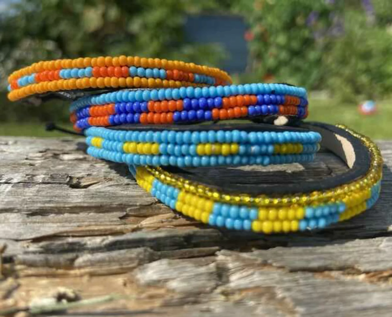 Massai Armband - Leder & Glasperlen - Viele Farben / 3 Row - Unisex günstig online kaufen