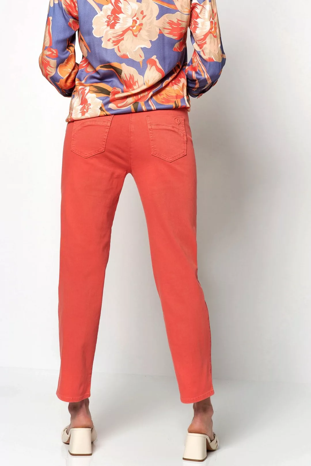 TONI Straight-Jeans "Perfect Shape Straight", mit Gesäßtaschen mit aufwendi günstig online kaufen