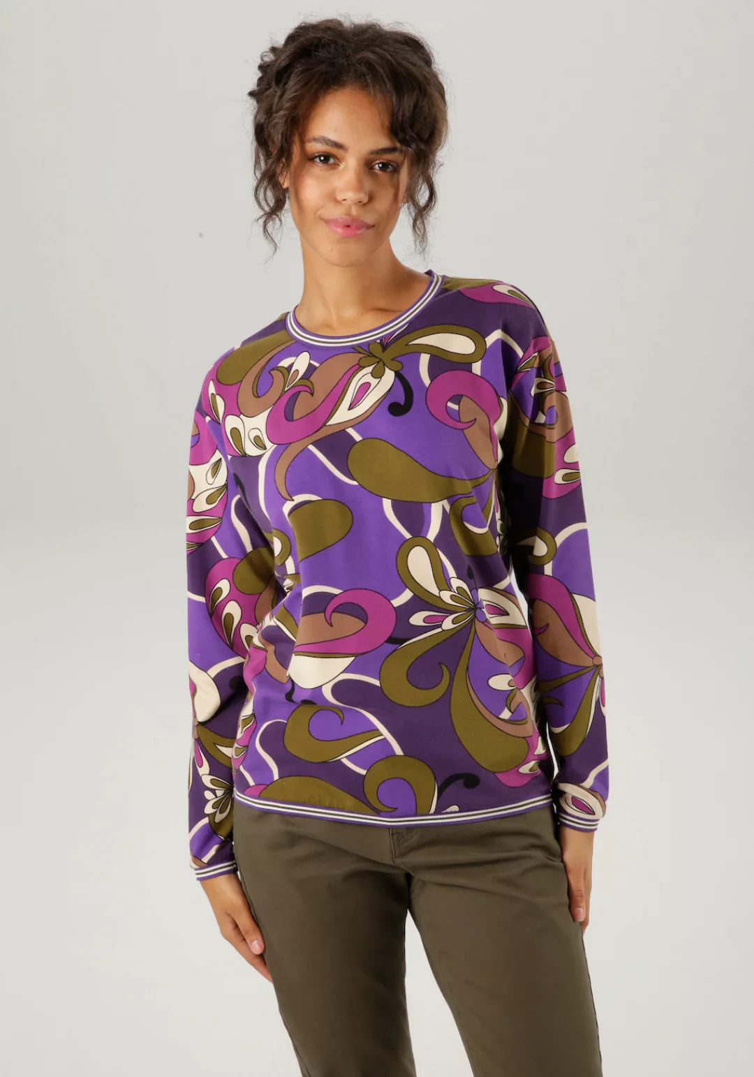 Aniston CASUAL Sweatshirt, mit extravaganten, grafischen Druck - NEUE KOLLE günstig online kaufen