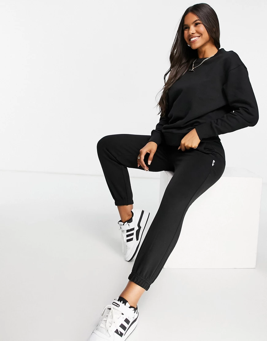 ASOS 4505 – Ultimate – Gebürstete Jogginghose in Schwarz günstig online kaufen