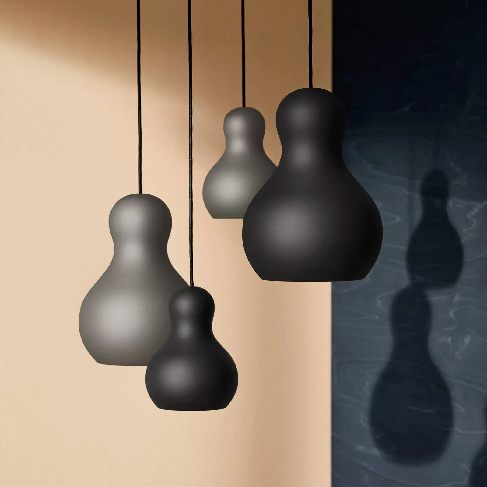 FRITZ HANSEN Calabash P1 Hängeleuchte schwarz matt günstig online kaufen