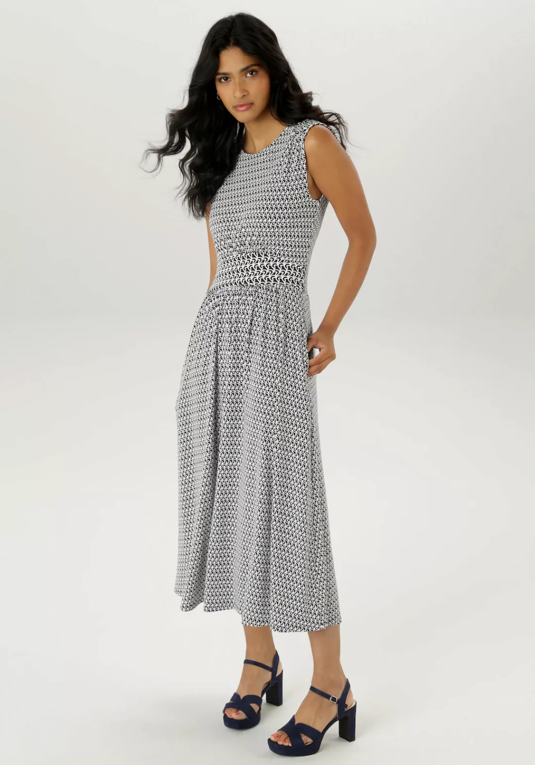 Aniston SELECTED Sommerkleid, mit zwei praktischen Eingrifftaschen günstig online kaufen