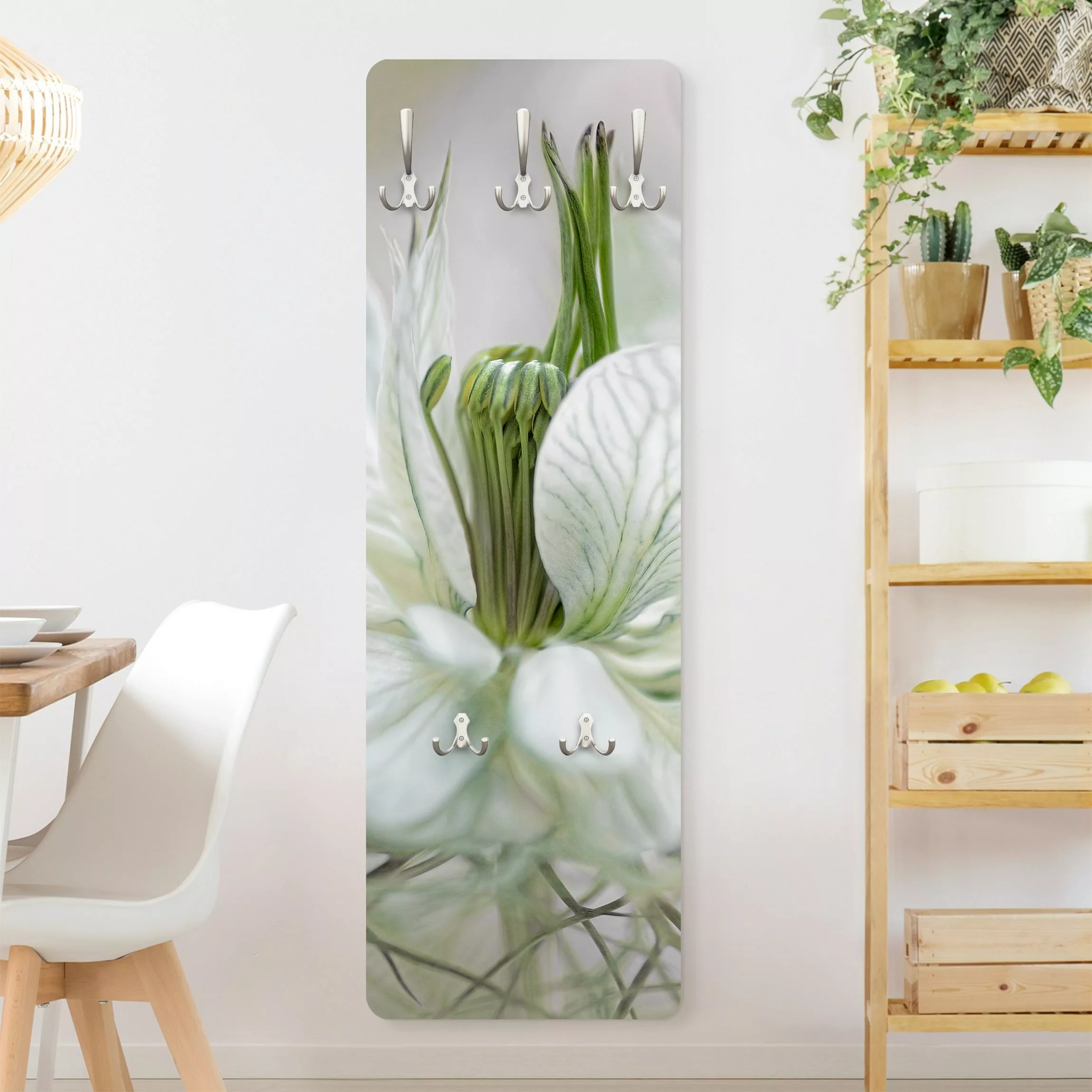 Wandgarderobe Holzpaneel Blumen Weiße Nigella günstig online kaufen