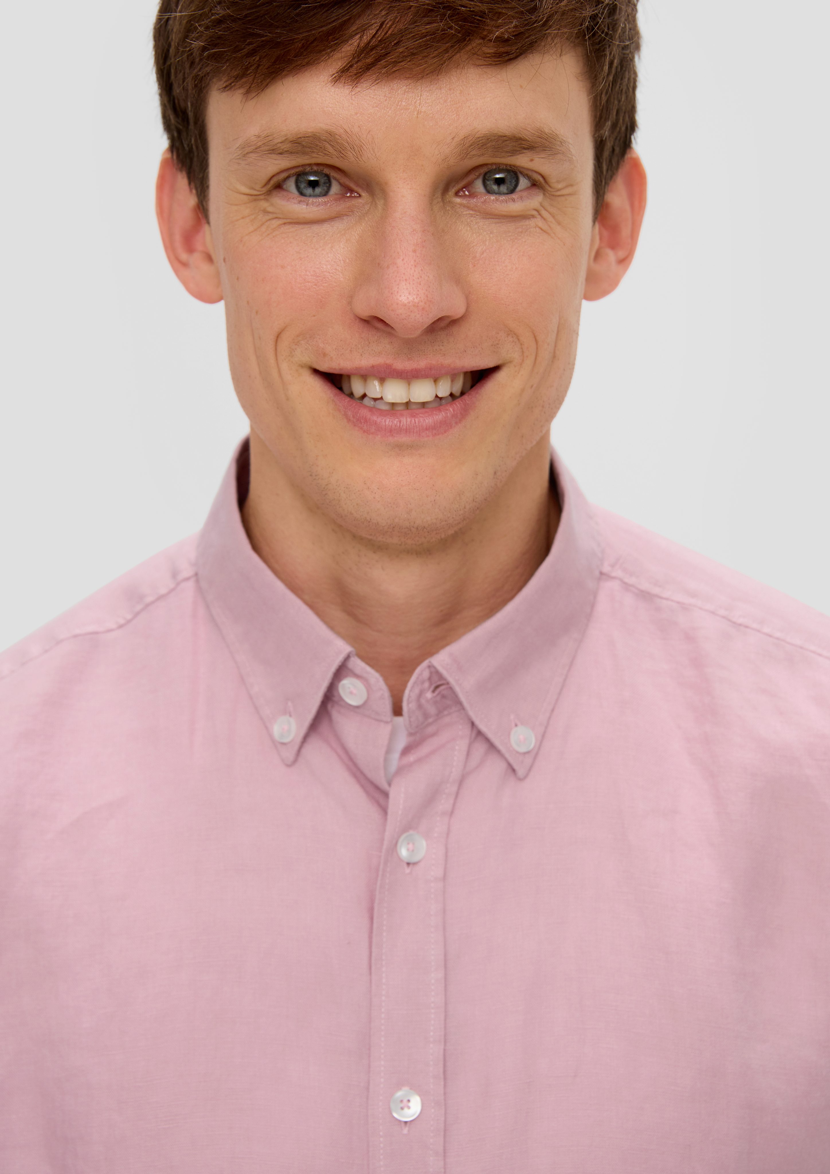 s.Oliver Langarmhemd Leinenhemd mit Button-Down-Kragen günstig online kaufen