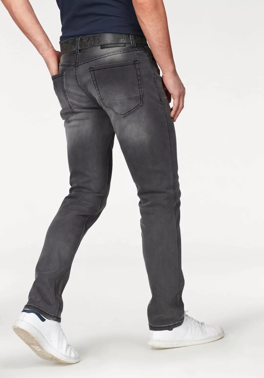 Bruno Banani Straight-Jeans "Hutch", gerade Beinform, teilweise mit modisch günstig online kaufen