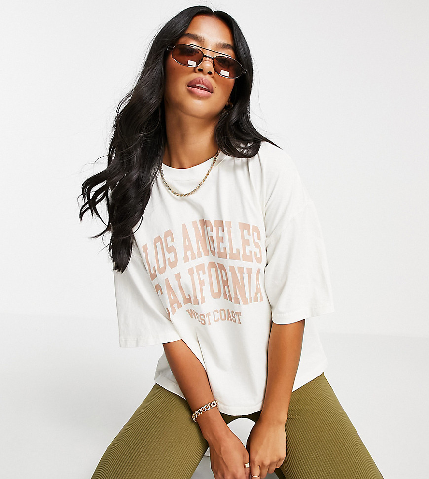 Topshop Tall – T-Shirt in Creme mit „Los Angeles“-Logo im College-Design-We günstig online kaufen