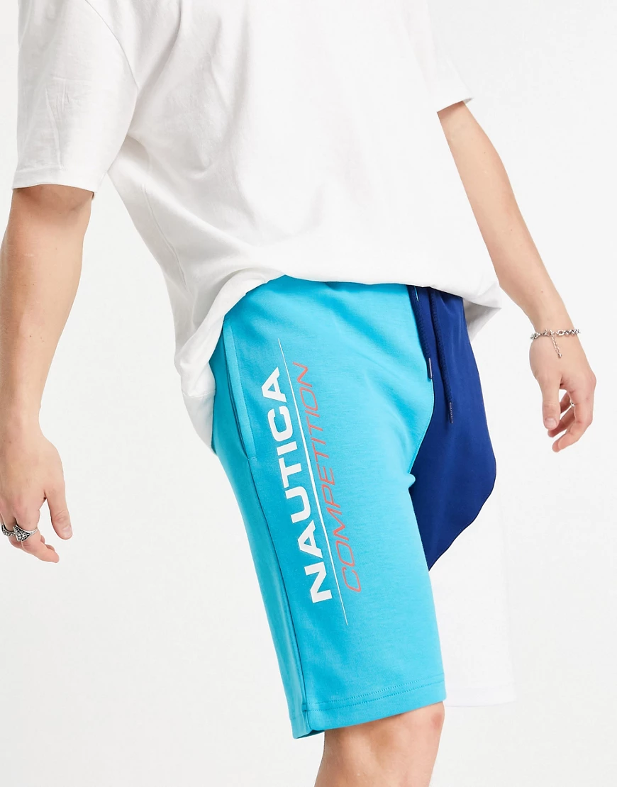 Nautica Competition – Genoa – Trainingsshorts in Aquablau im Patchwork-Stil günstig online kaufen