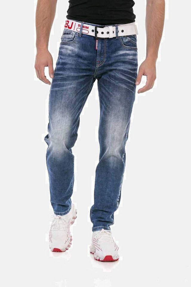 Cipo & Baxx 5-Pocket-Jeans Jeans mit tollen Stickereien, CD717 günstig online kaufen