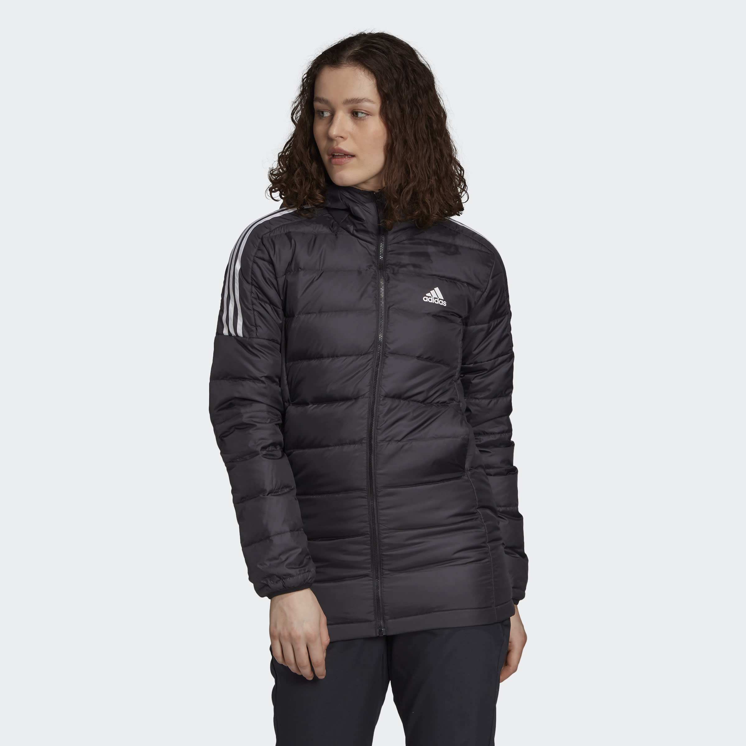 adidas Sportswear Outdoorjacke "ESSENTIALS DAUNENPARKA", mit Kapuze günstig online kaufen