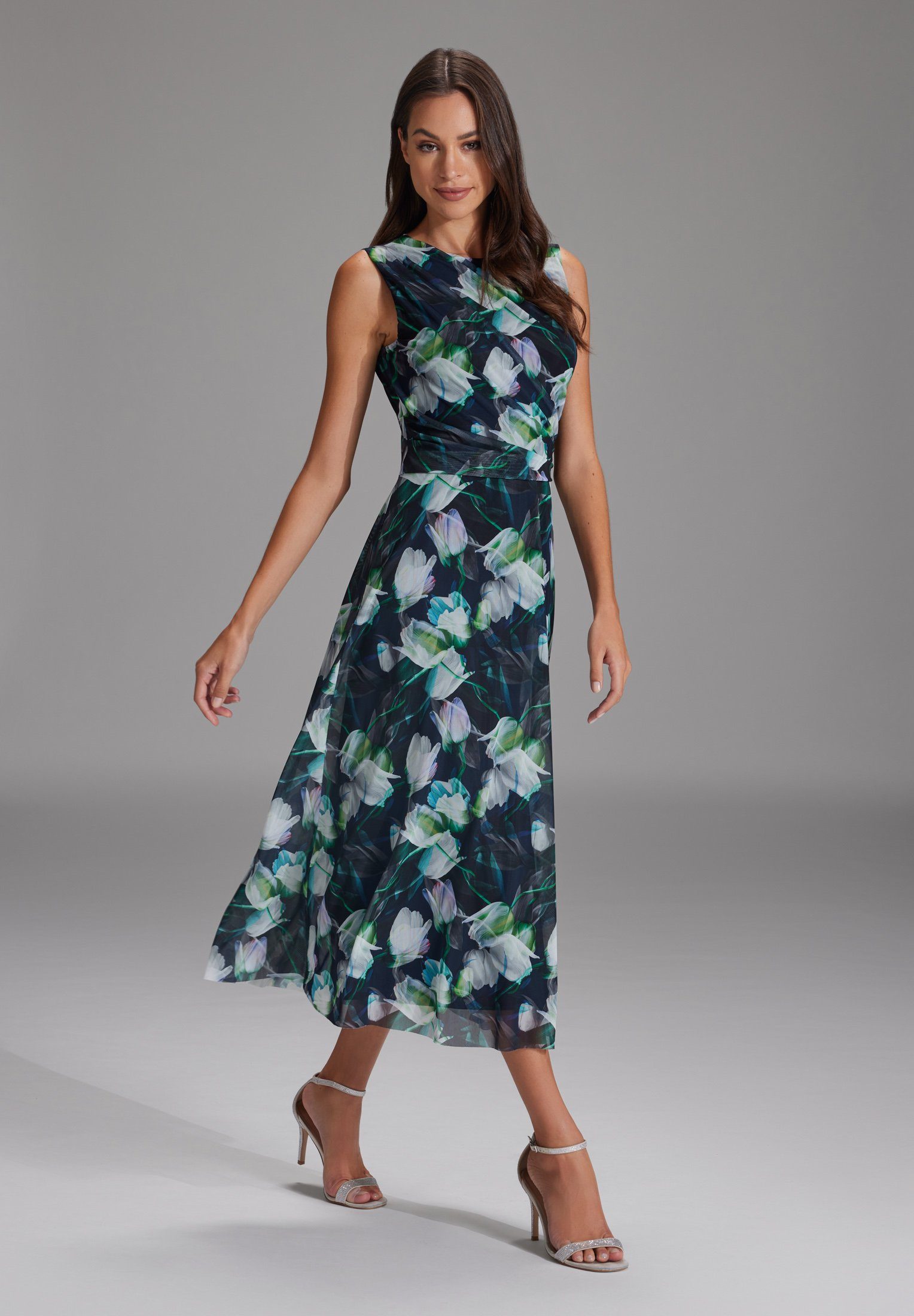 SWING Cocktailkleid Taillierter Schnitt mit ausgestelltem günstig online kaufen