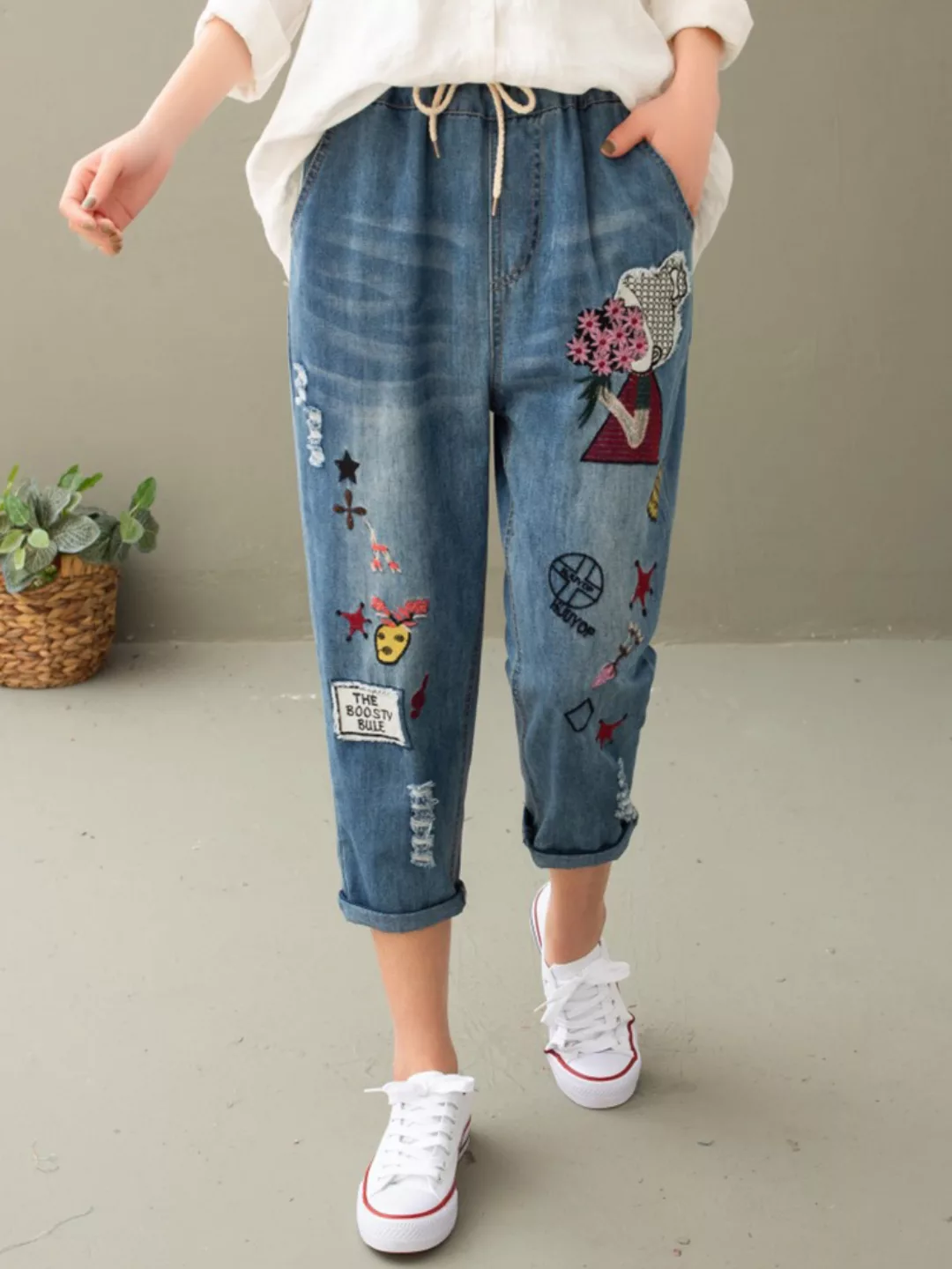 Kordelzug Cartoon Stickerei Ripped Jeans für Damen günstig online kaufen