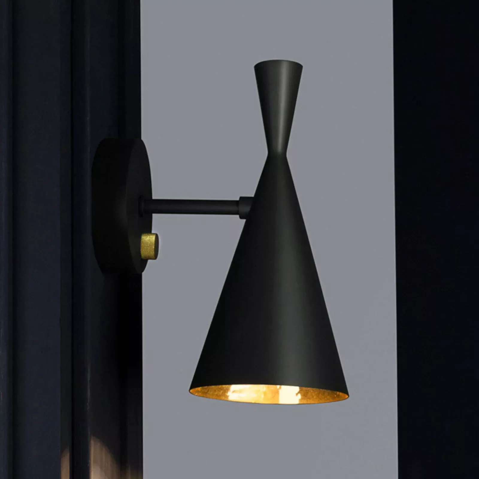 Tom Dixon Beat Wall Wandleuchte, schwarz/messing günstig online kaufen