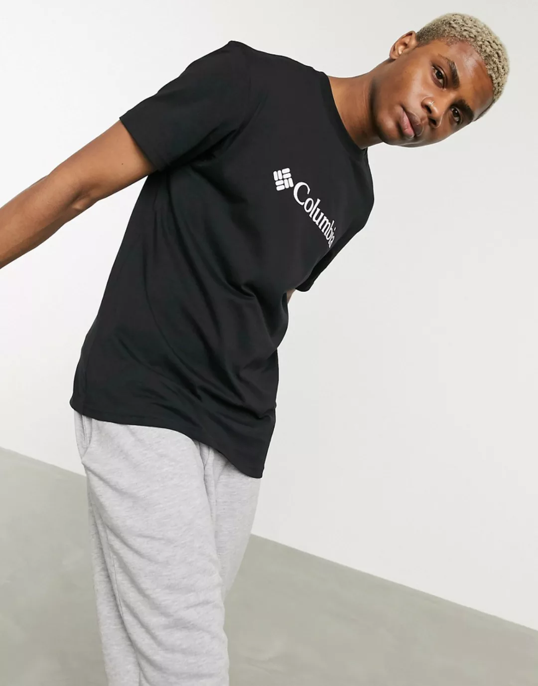 Columbia – CSC – Basic-T-Shirt in Schwarz mit Logo günstig online kaufen