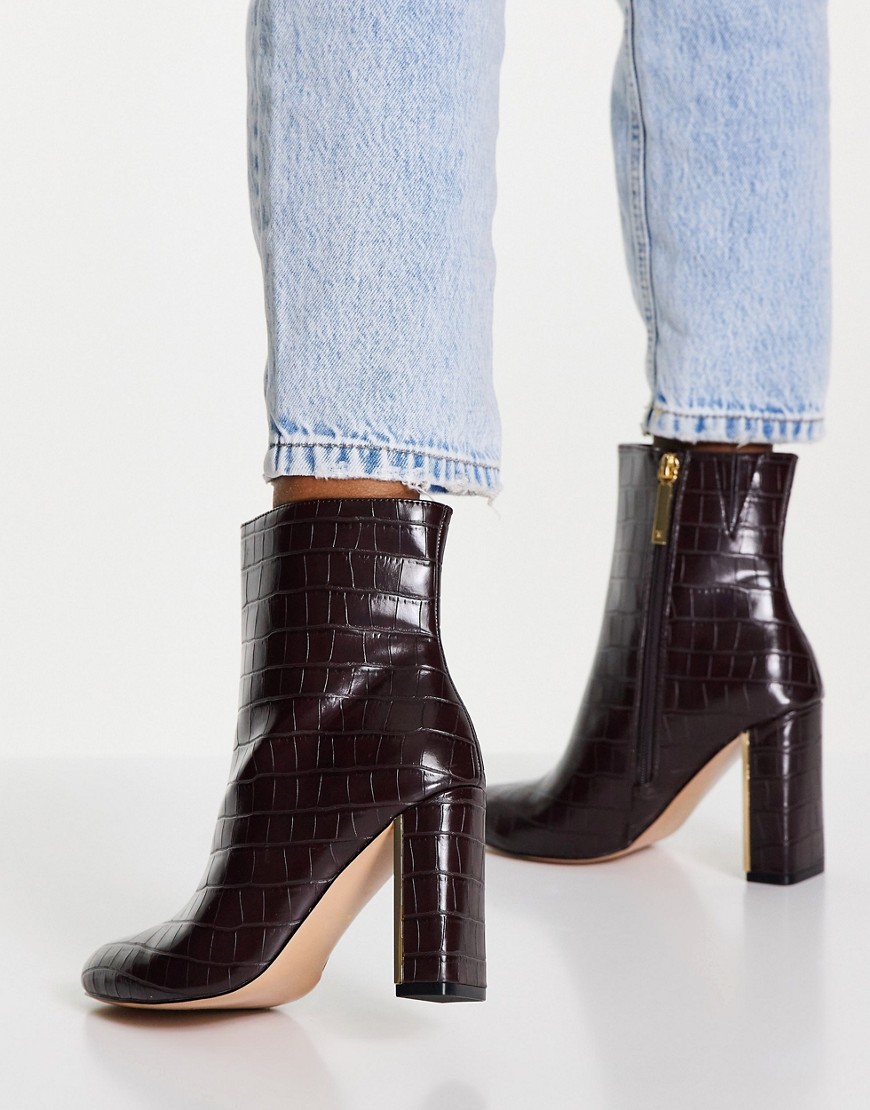 River Island – Absatzstiefel in Kroko-Braun günstig online kaufen