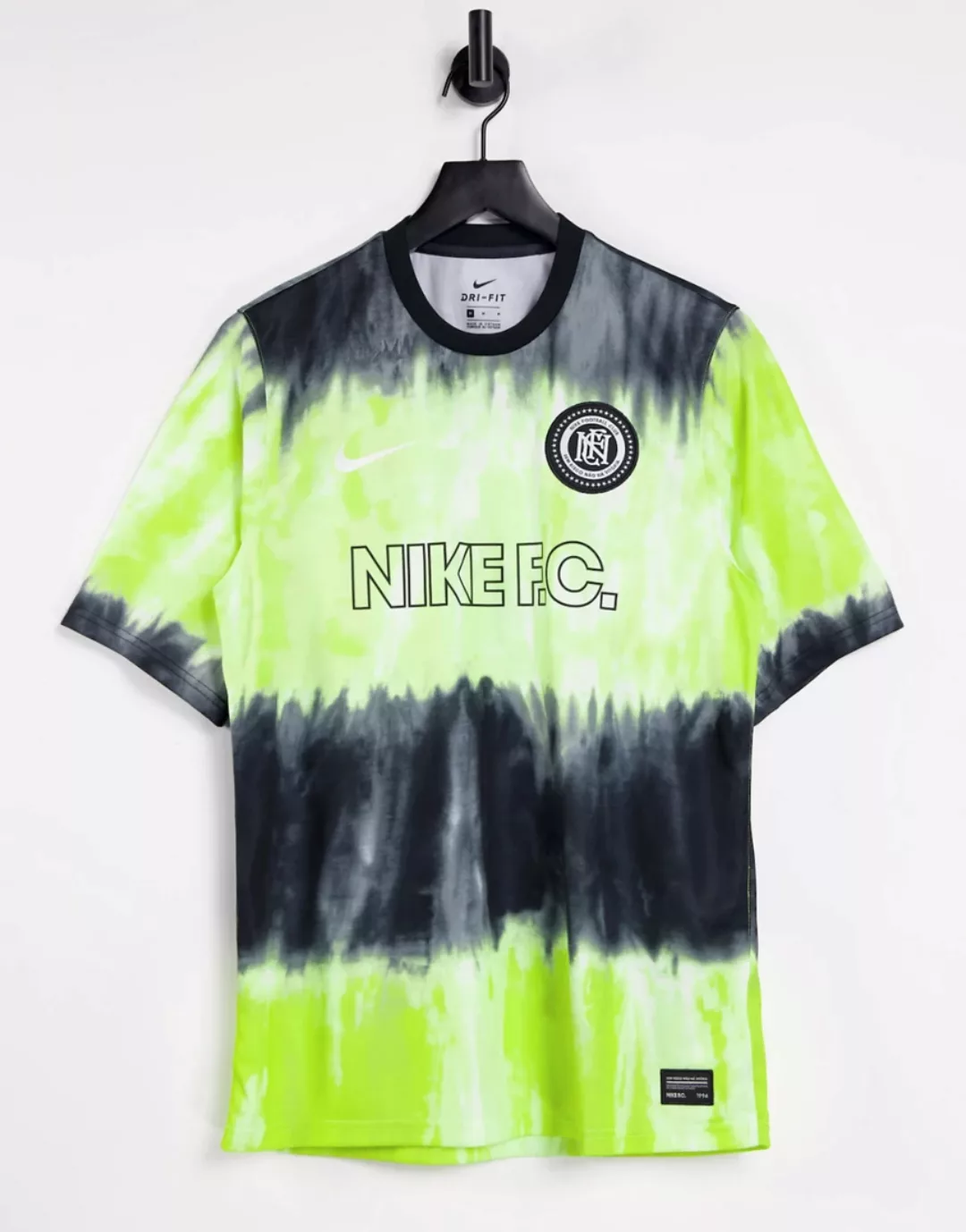 Nike – F.C. Football – T-Shirt in Gelb günstig online kaufen