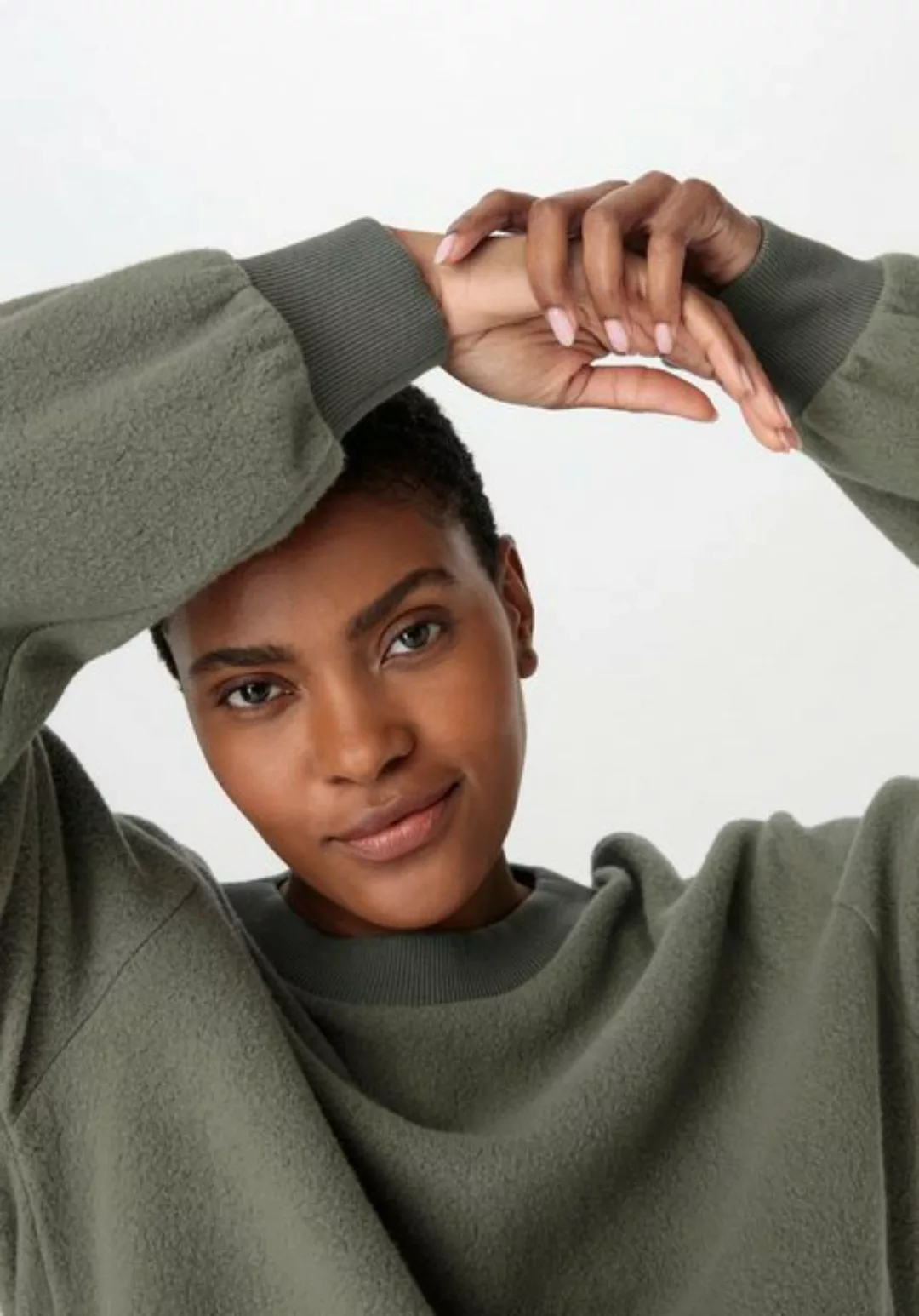 Hessnatur Sweatshirt ACTIVE LIGHT aus reiner Bio-Baumwolle (1-tlg) günstig online kaufen