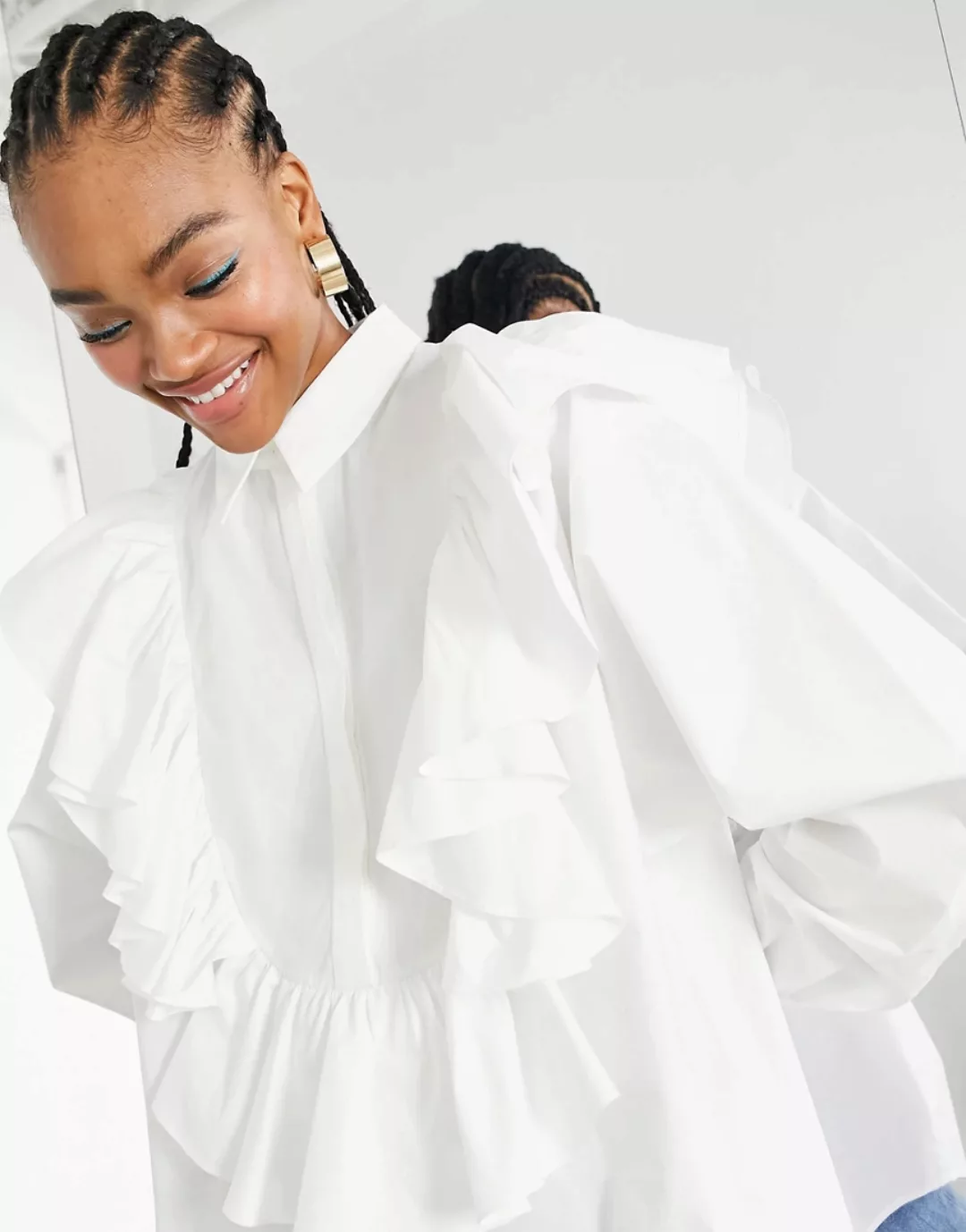 ASOS EDITION – Oversize-Hemd aus Baumwolle in Weiß mit gerüschtem Latz günstig online kaufen