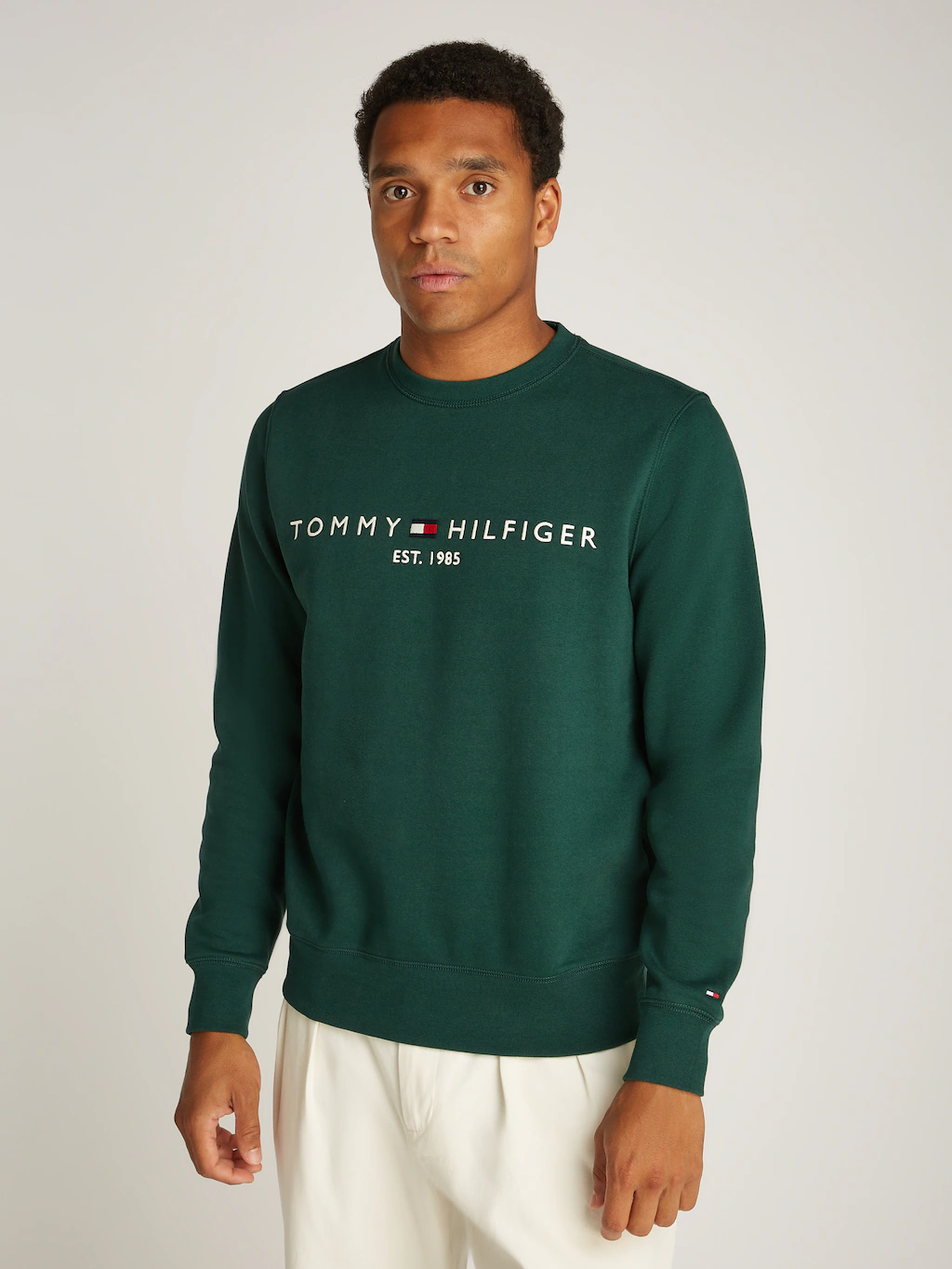 Tommy Hilfiger Sweatshirt "TOMMY LOGO SWEATSHIRT mit Rundhals und Stickerei günstig online kaufen