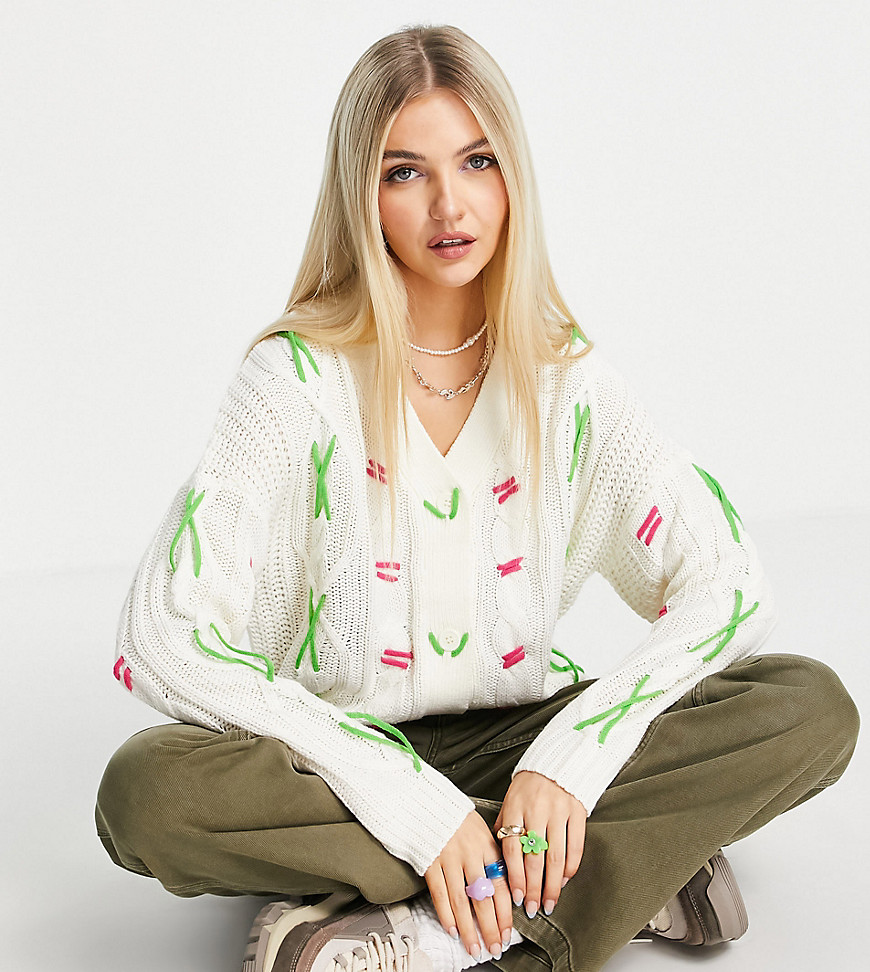 Native Youth – Übergroße Strickjacke mit neonfarbenen Nahtdetails und Zopfm günstig online kaufen