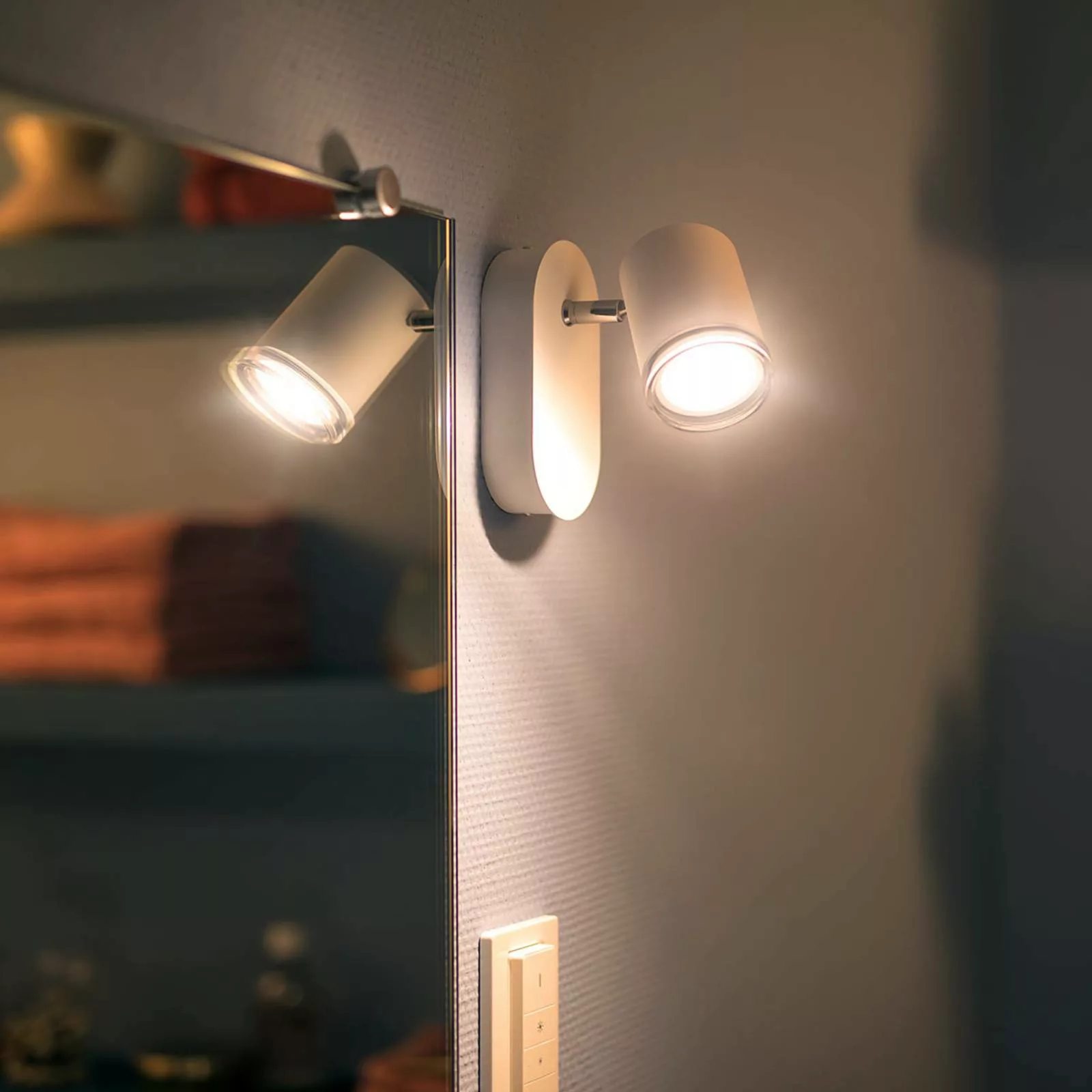 Philips Hue White Ambiance Adore LED-Spot günstig online kaufen