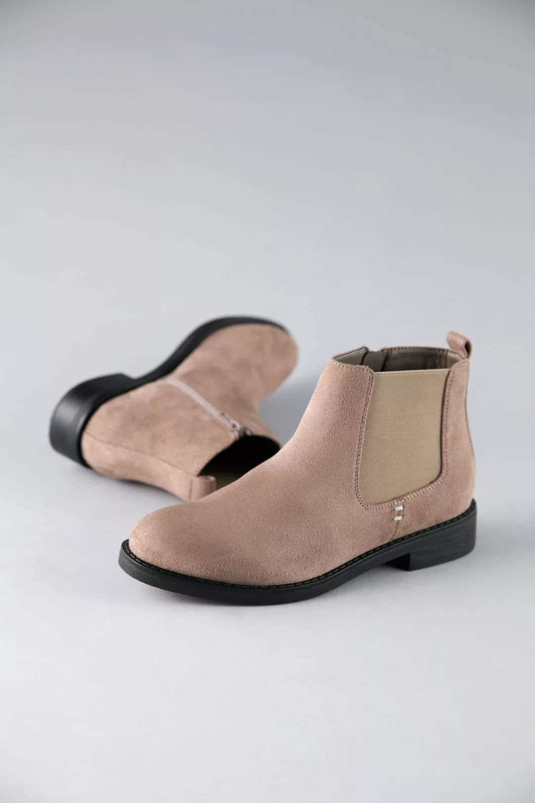 Aniston SHOES Chelseaboots, Stiefelette, Blockabsatz, mit breitem Stretch - günstig online kaufen