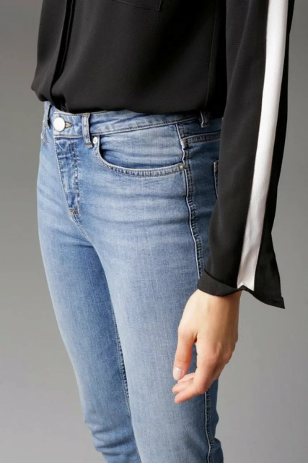 Aniston CASUAL Slim-fit-Jeans regular Waist günstig online kaufen