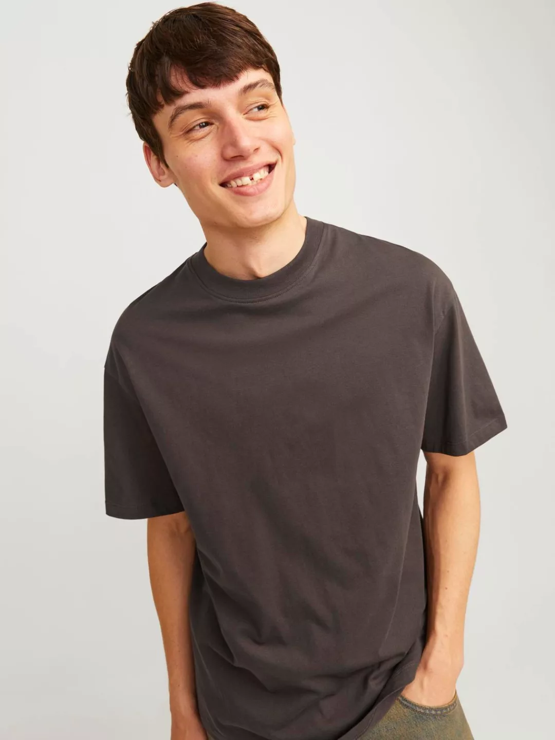 Jack & Jones Oversize-Shirt "JJEBRADLEY TEE SS O-NECK NOOS", mit Rundhalsau günstig online kaufen