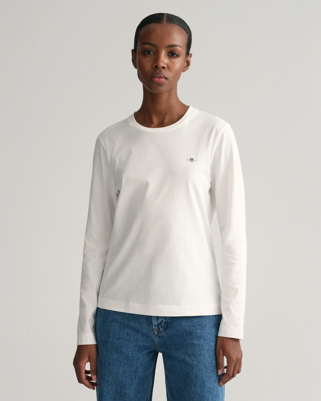 Gant Langarmshirt "REG SHIELD LS T-SHIRT", kleine Logostickerei auf der Bru günstig online kaufen