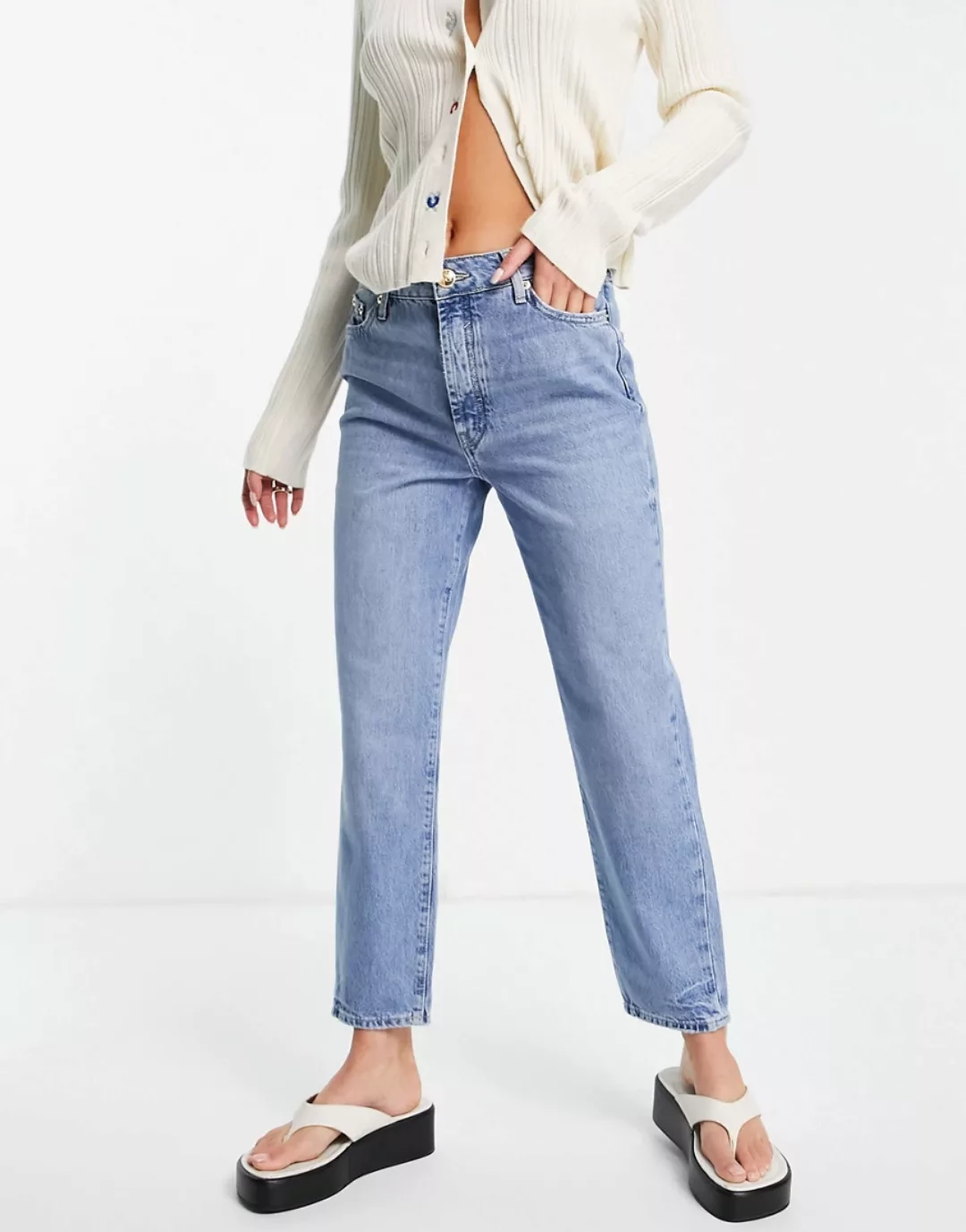 River Island – Blair – Jeans mit geradem Schnitt in Buzzy-Blau günstig online kaufen