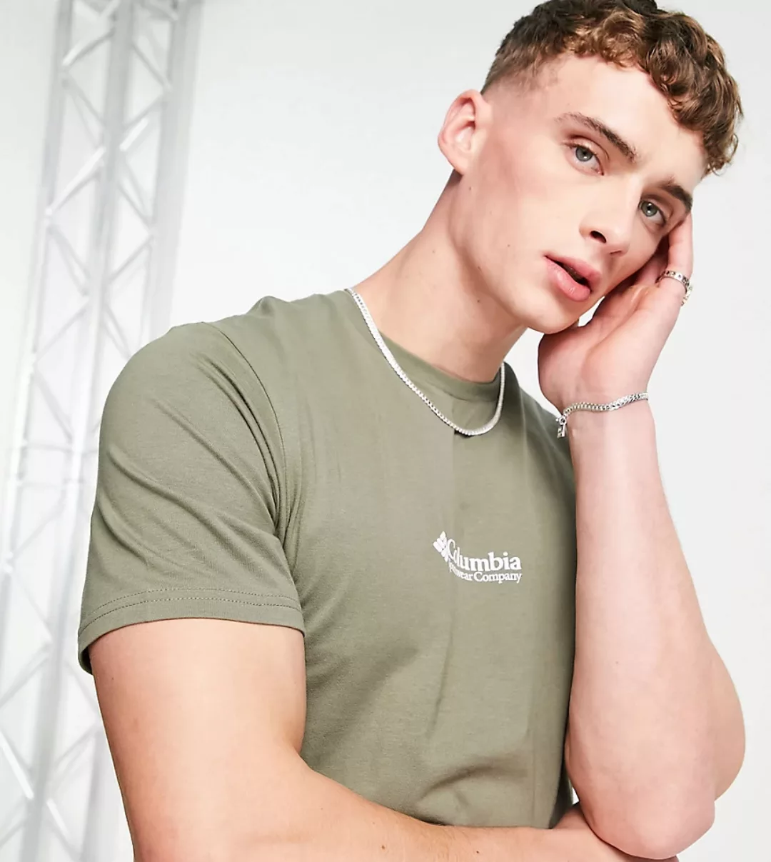 Columbia – CSC – Basic-T-Shirt in Grün mit Logo, exklusiv bei ASOS günstig online kaufen