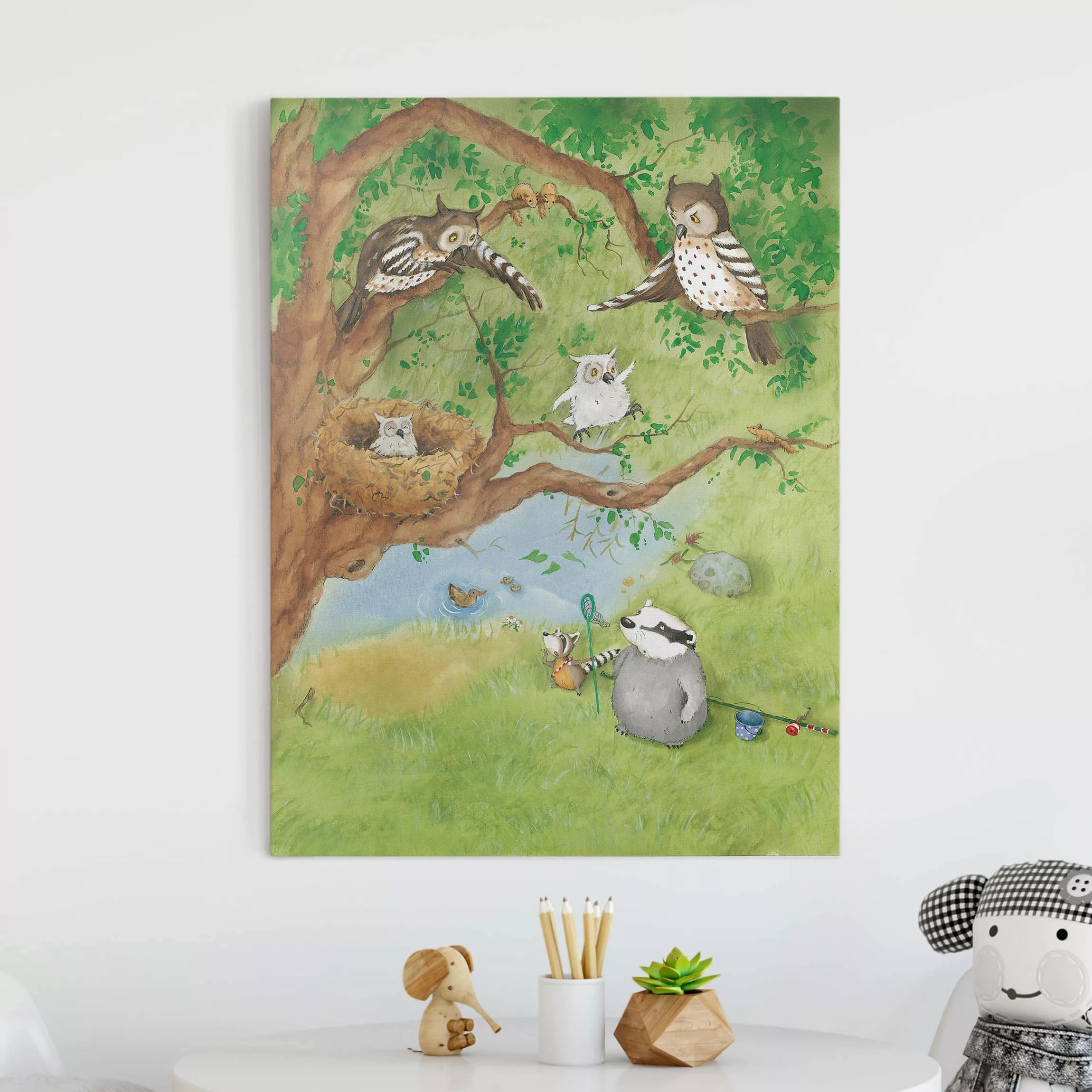 Leinwandbild Kinderzimmer - Hochformat Wassili Waschbär - Eulenküken Elsa r günstig online kaufen