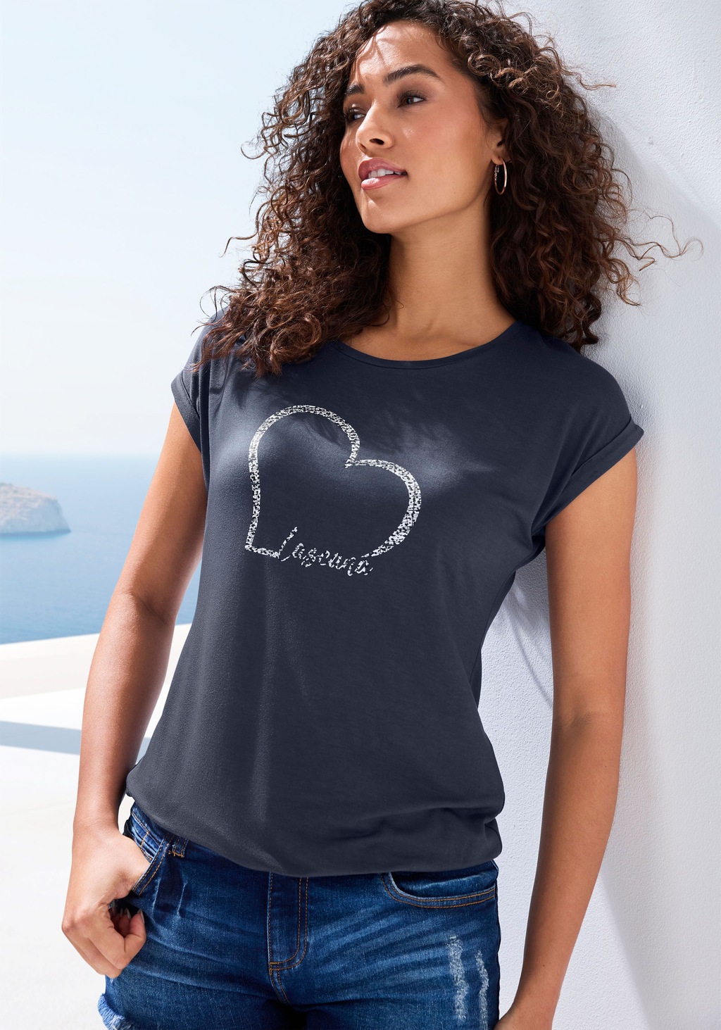 LASCANA Kurzarmshirt "mit Lascana Herz Print", aus weichem Viskose-Stretch günstig online kaufen